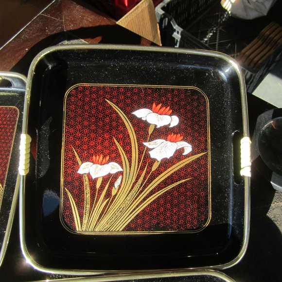VTG 3 PIECE LACQUER NESTING TRAY SET, W/HANDLES - Picture 3 of 8